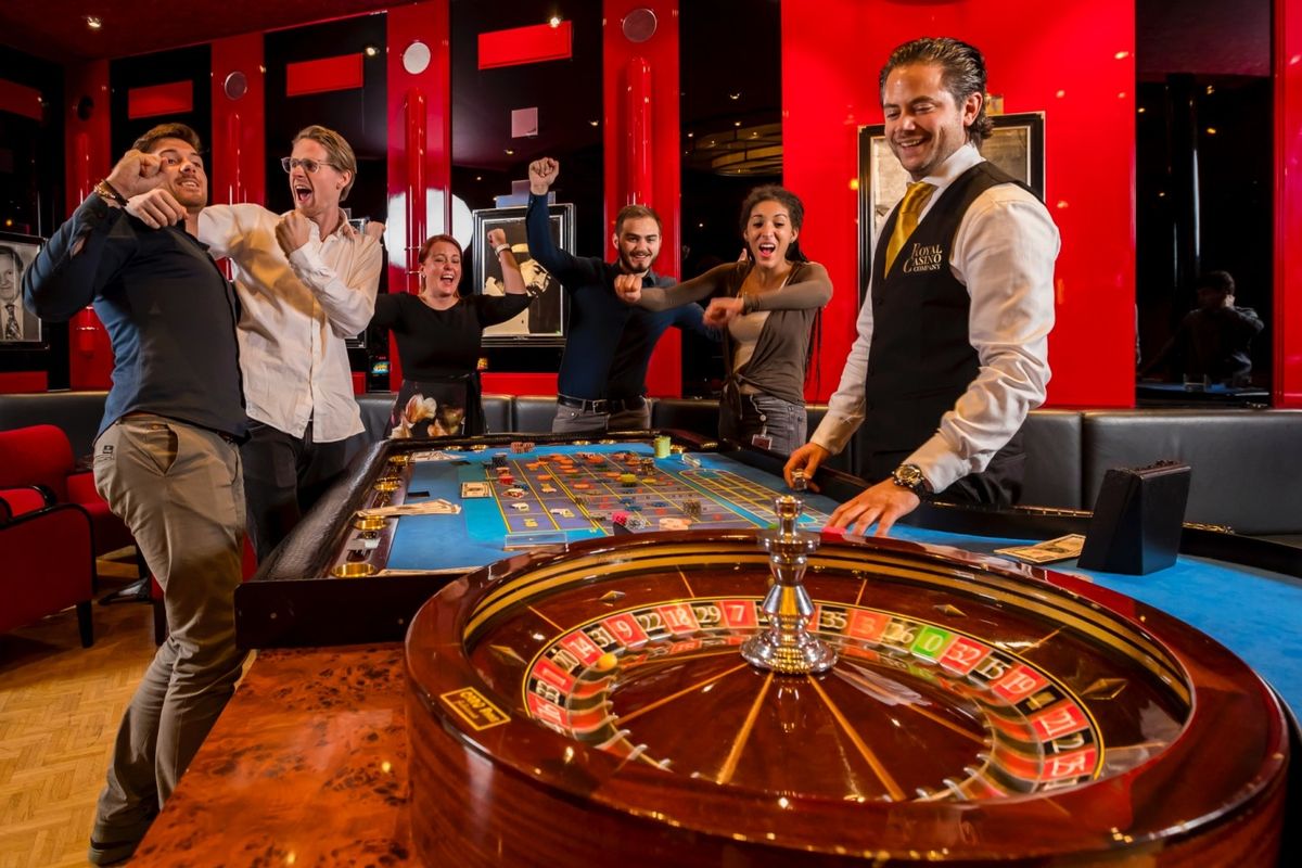 GlobalSlots Deluxe Live Casino